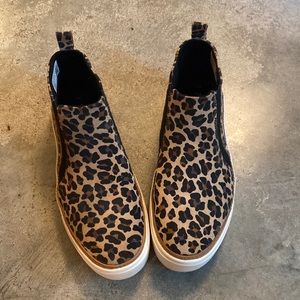 Tom’s new leopard print high top slip ons.